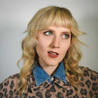 Olivia Carter, stand-up comedian